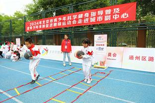 记者：阿莱格里的中场引援首选是德保罗，备选才是菲利普斯